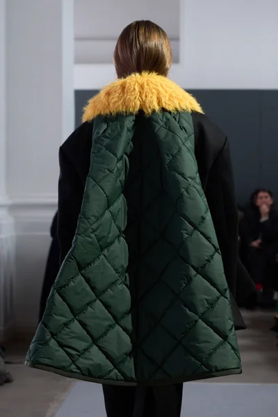 Look 43